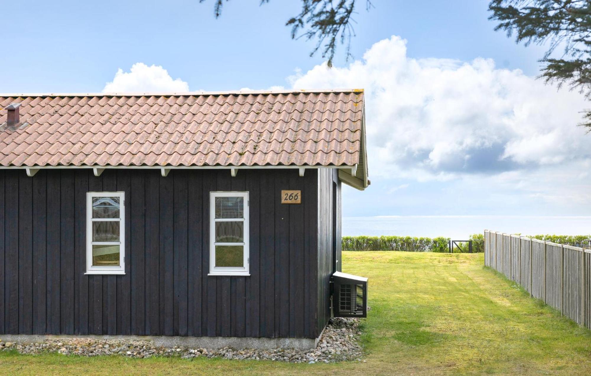 Gorgeous Home In Esbjerg V With House Sea View Exterior photo